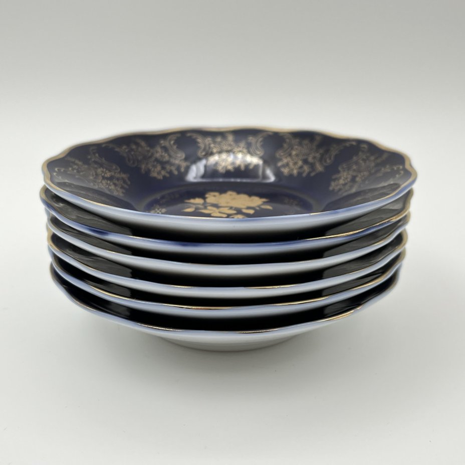 Набор блюдец "Роза" кобальтового цвета с золотистым узором на 6 персон, фарфор, крытье, деколь, золочение, Moritz Zdekauer (MZ), Чехия, 1991-2010 гг.