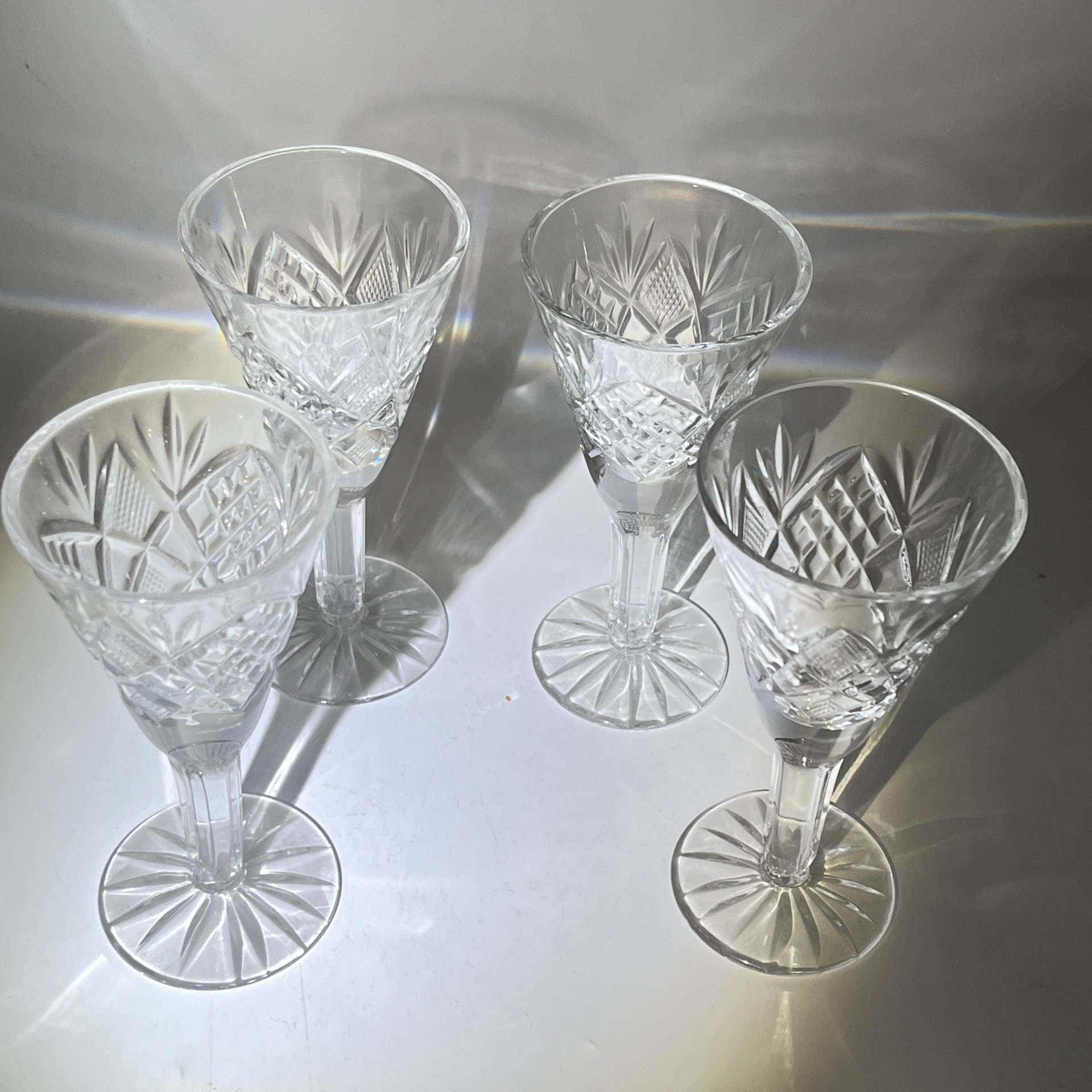 Рюмки на ножках с геометрическим декором 4 шт., хрусталь, пресс, СССР, 1970-1990 гг.