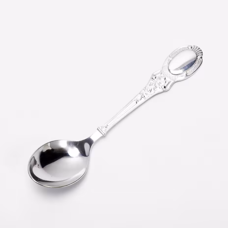Чайная ложка, украшенная рельефным декором, серебро 925 пр., Россия, 2004-2015 гг.