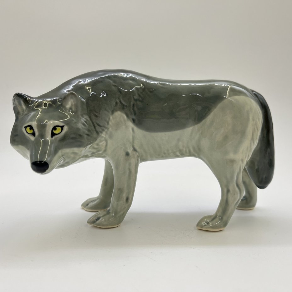 Статуэтка "Серый волк", фаянс, Россия, 2000-2010 гг.