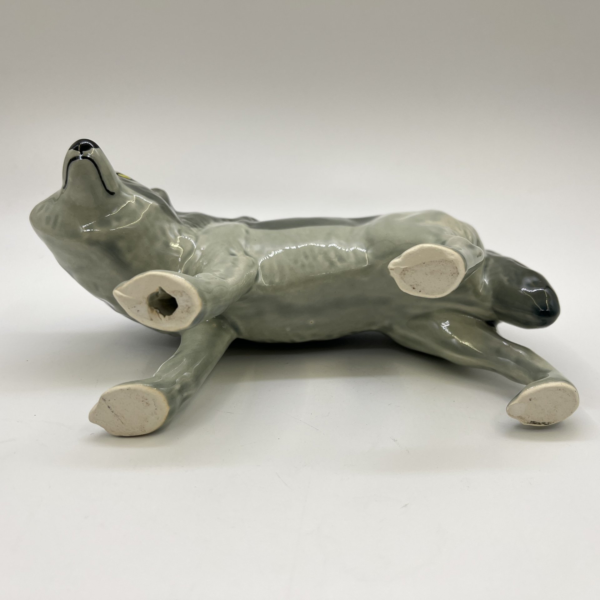 Статуэтка "Серый волк", фаянс, Россия, 2000-2010 гг.