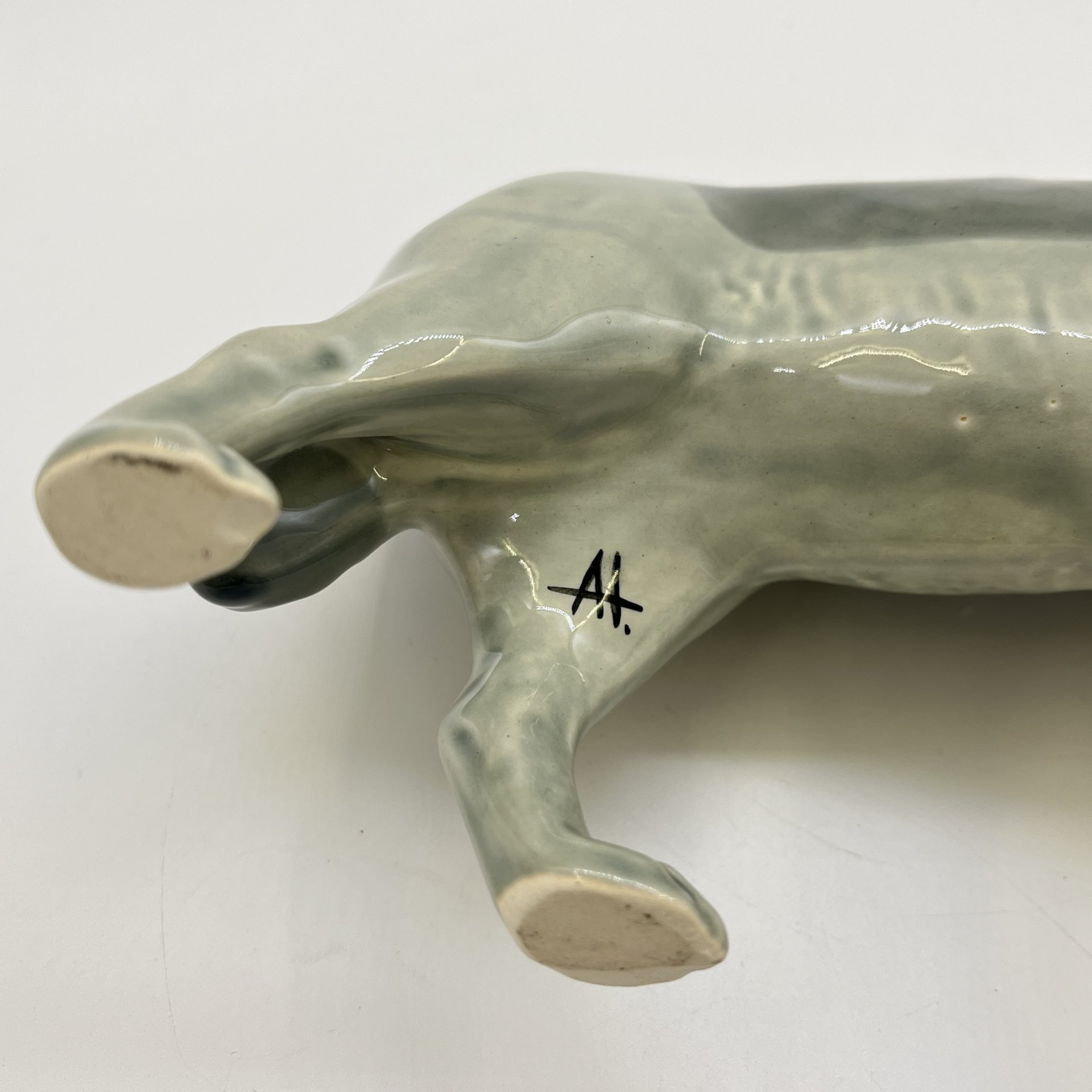 Статуэтка "Серый волк", фаянс, Россия, 2000-2010 гг.