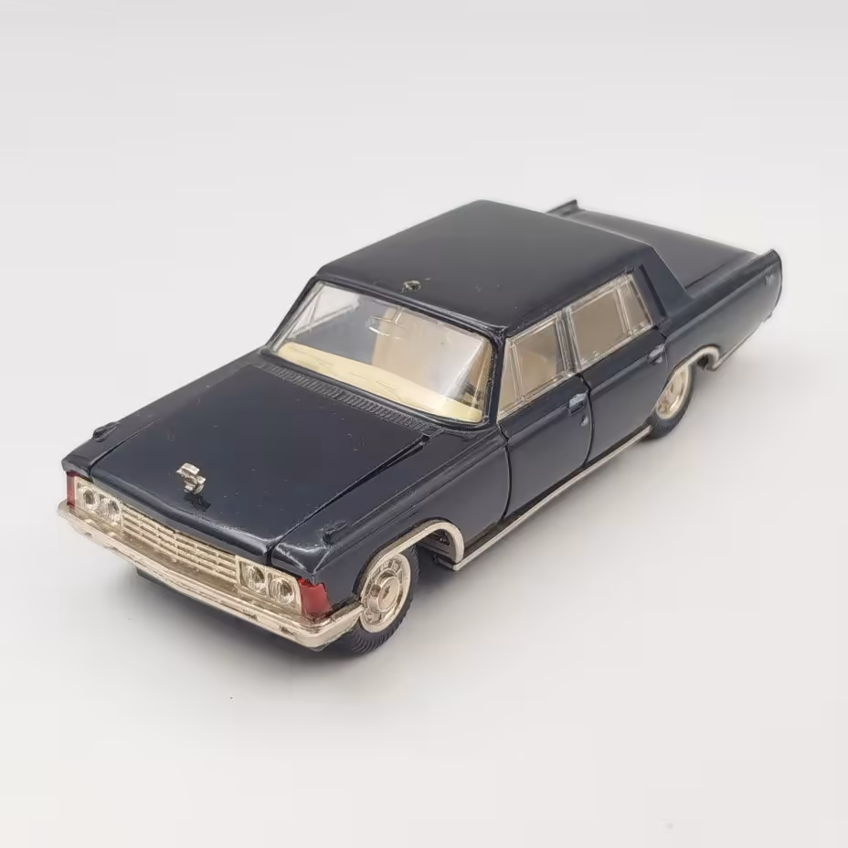 Модель автомобиля в масштабе 1:43 "ЗИЛ - 117"