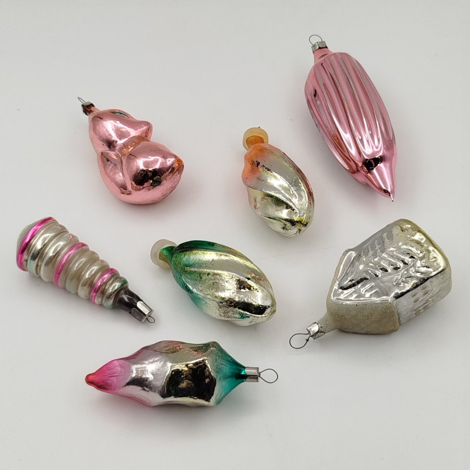 Набор из 7-ми ёлочных игрушек разной формы и размера