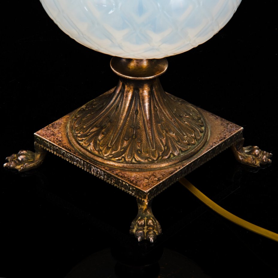 Лампа настольная, стекло, опаловое, металл, Западная Европа, 1900-1920 гг.