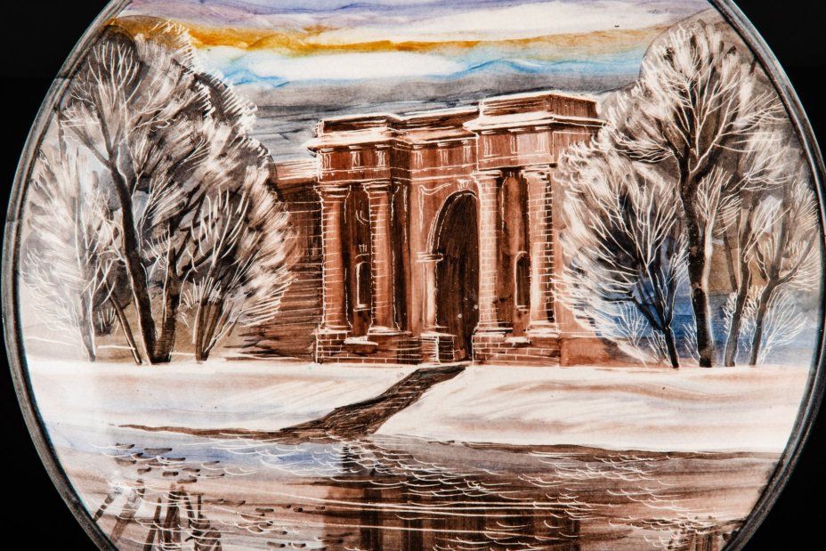 Блюдо настенное "Новая Голландия" (с биркой), художник Соколов Л.А.