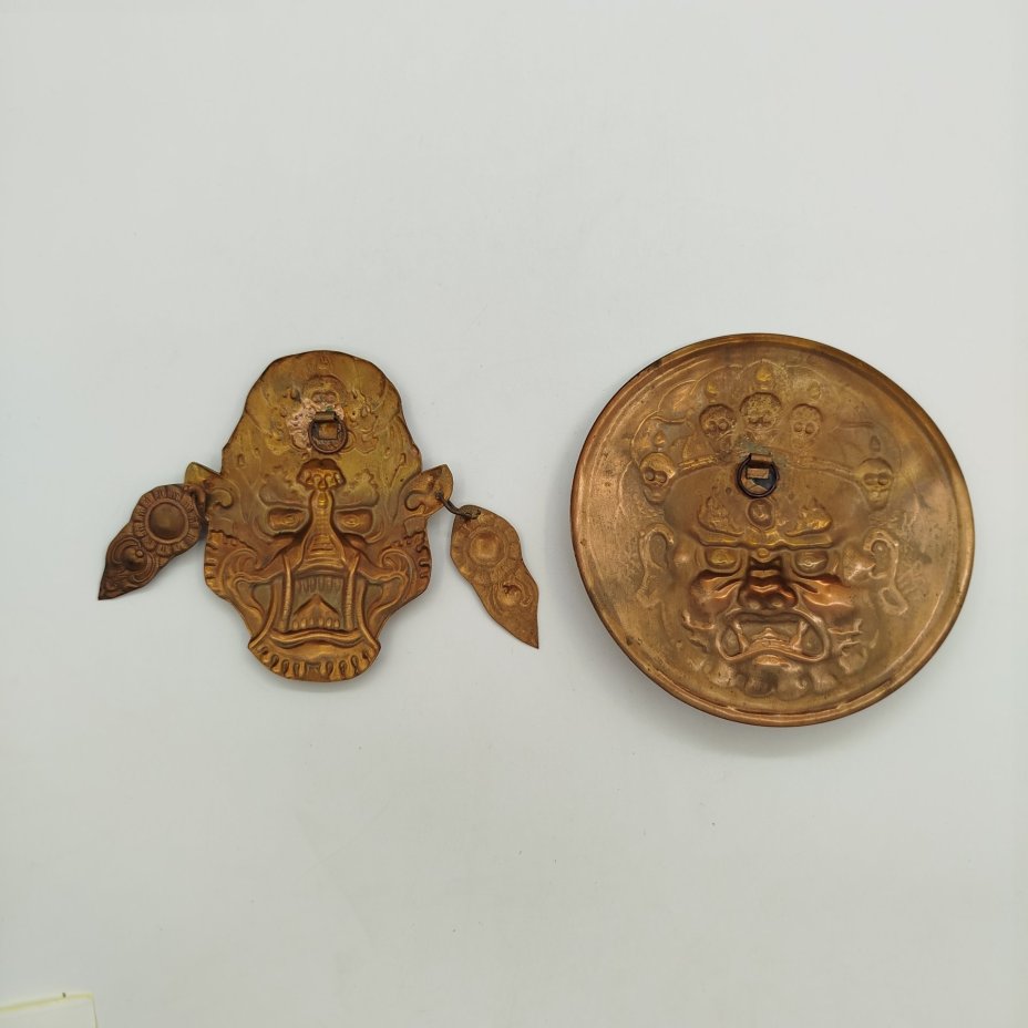 Набор из 2 плакеток с изображение демонов, медь, Азия, 1970-1990 гг.