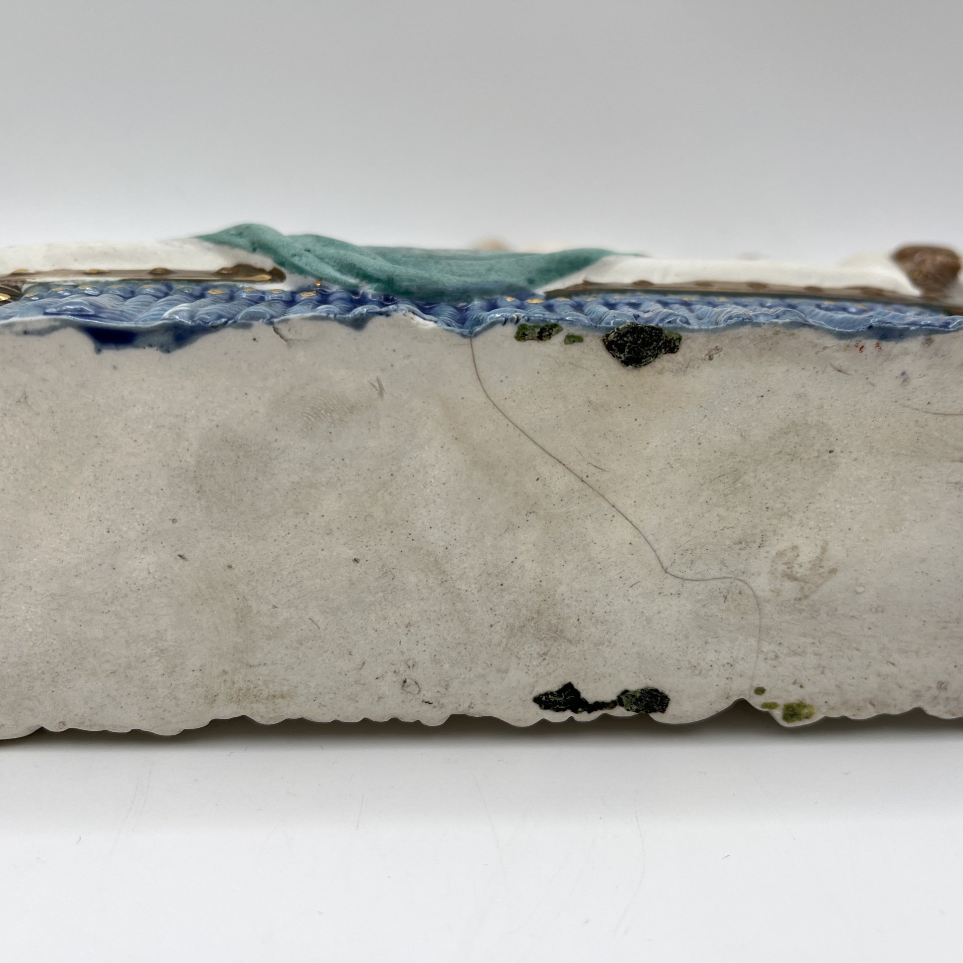 Статуэтки парные «Отец и дочь, мама и сын», бисквит, роспись, золочение, Западная Европа, 1950-1970 гг.