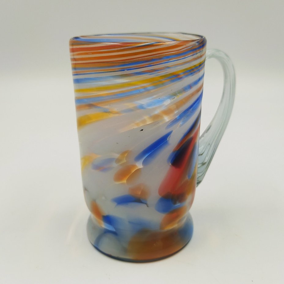 Чашка с разноцветным спиралевидным узором, стекло, СССР, 1970-1990 гг.