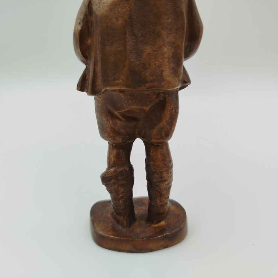 Статуэтка "Юный кавалер", бронза, литье, Западная Европа, 1960-1980 гг.