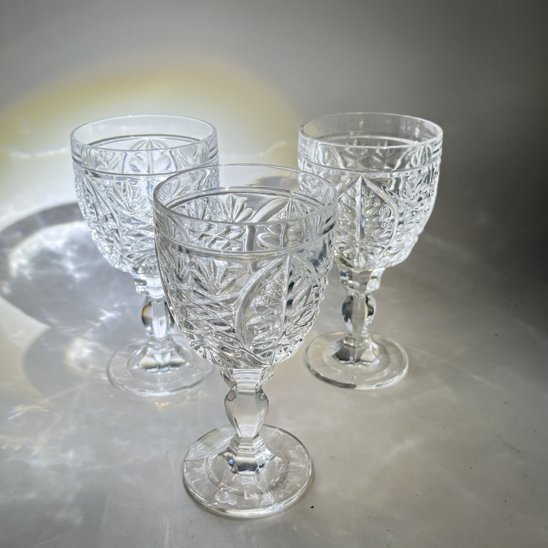 Набор из 3 бокалов с растительным декором, хрусталь, Россия, 1990-2010 гг.