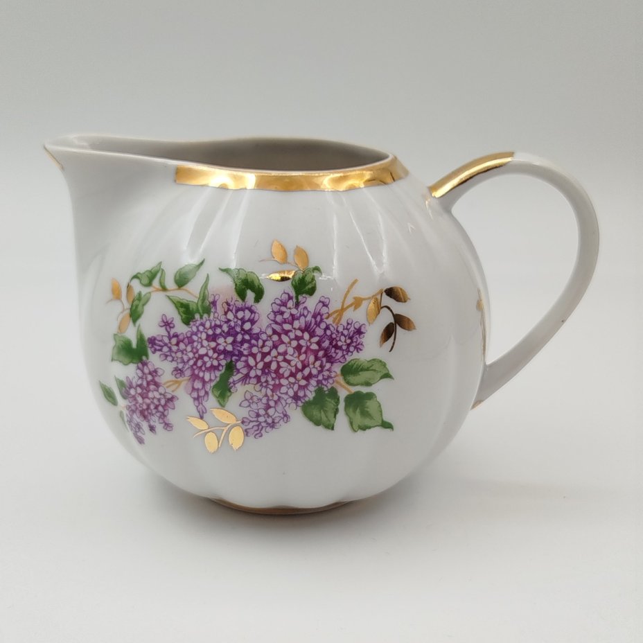 Молочник "Сирень", фарфор, деколь, золочение, Дулевский фарфоровый завод (Дулёво), СССР, 1968-1991 гг.