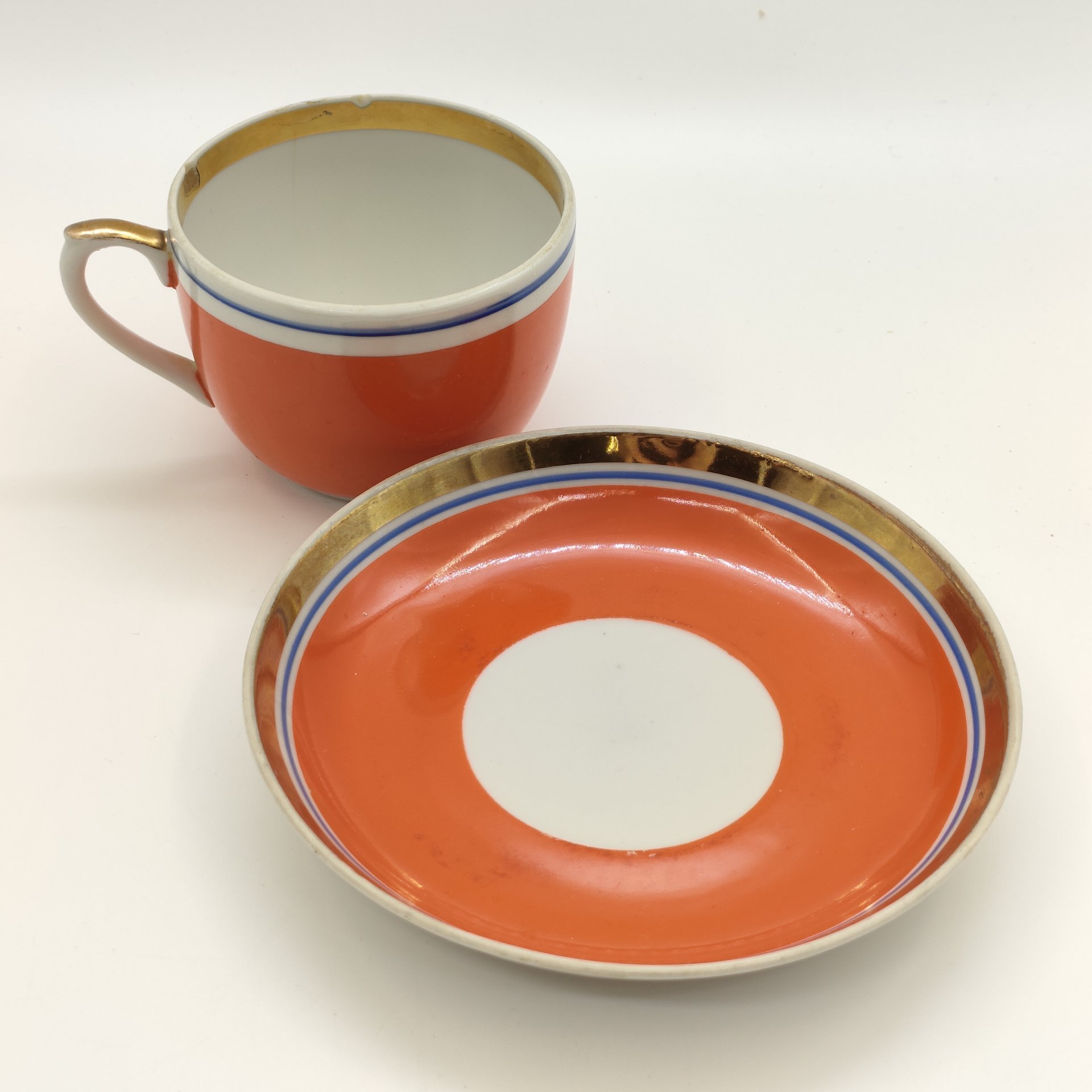 Пара чайная в насыщенной оранжево-синей гамме, фарфор, крытье, обводка, золочение, Дмитровский фарфоровый завод (ДФЗ Вербилки), СССР, 1954-1965 гг.