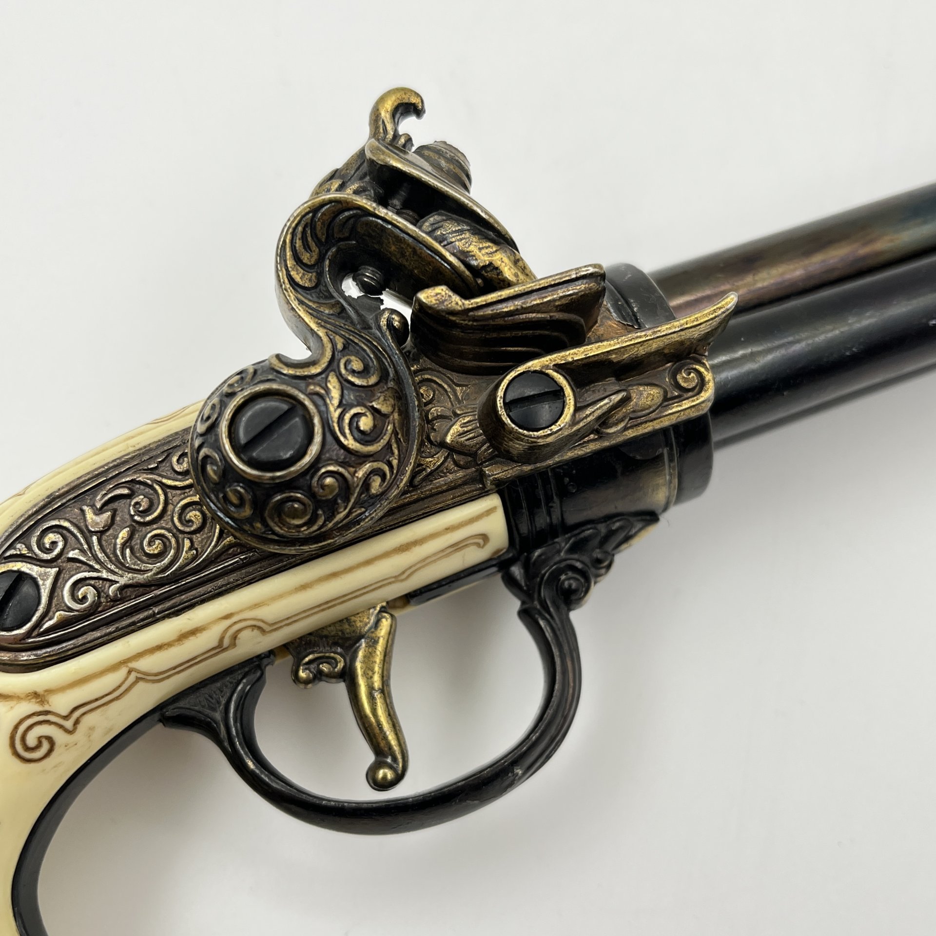 Мушкет трехствольный (сувенирный)