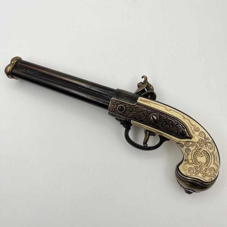 Мушкет трехствольный (сувенирный)