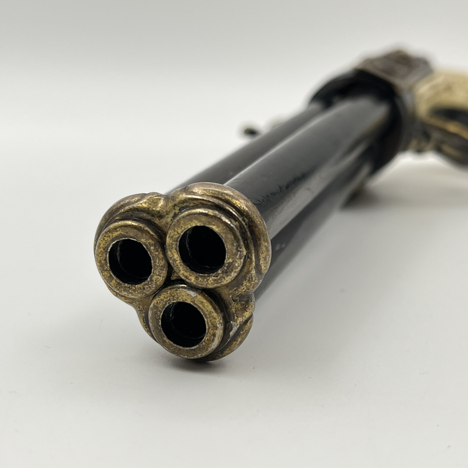 Мушкет трехствольный (сувенирный)