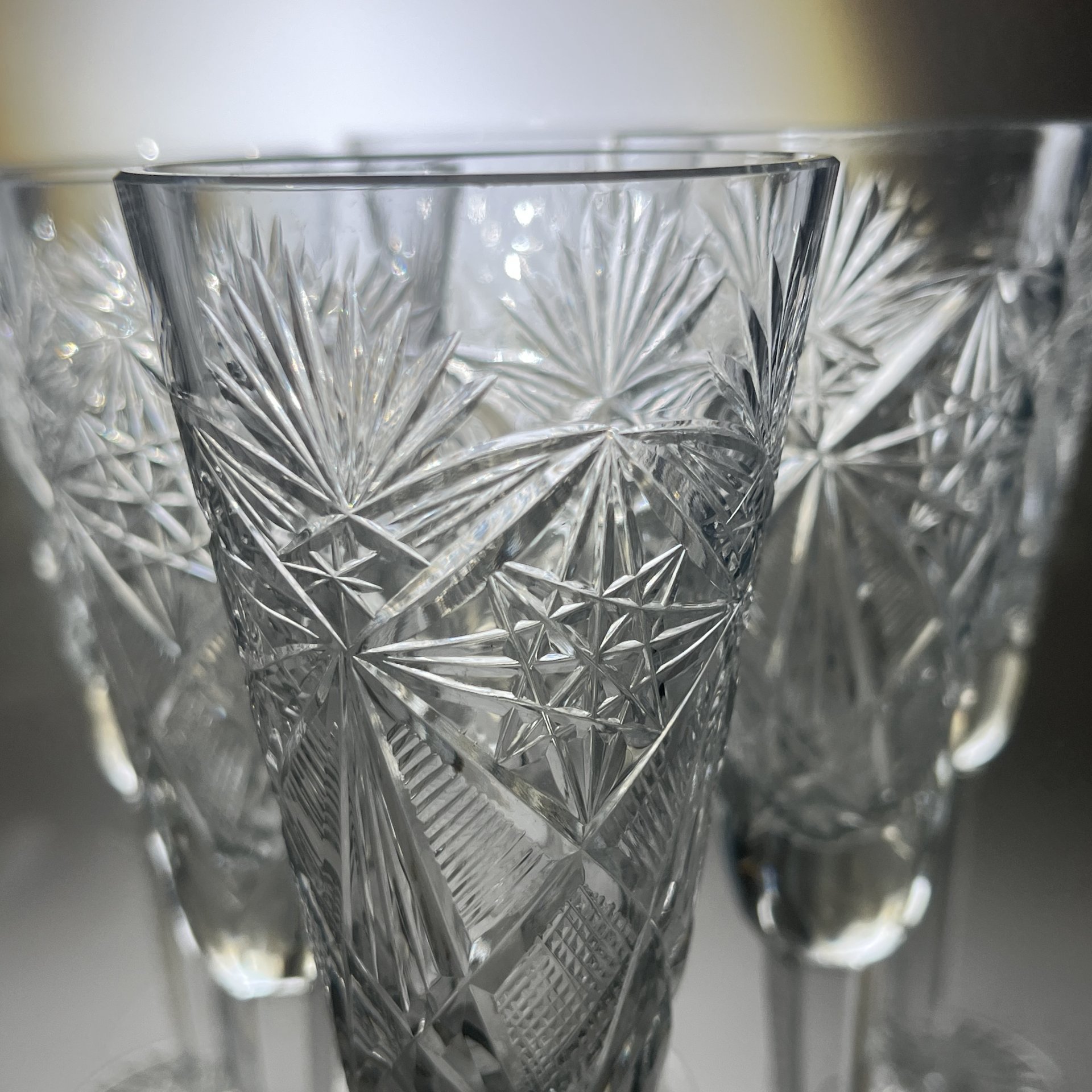 Набор из 6 бокалов с резным геометрическим декором, хрусталь, алмазная грань, СССР, 1970-1990 гг.