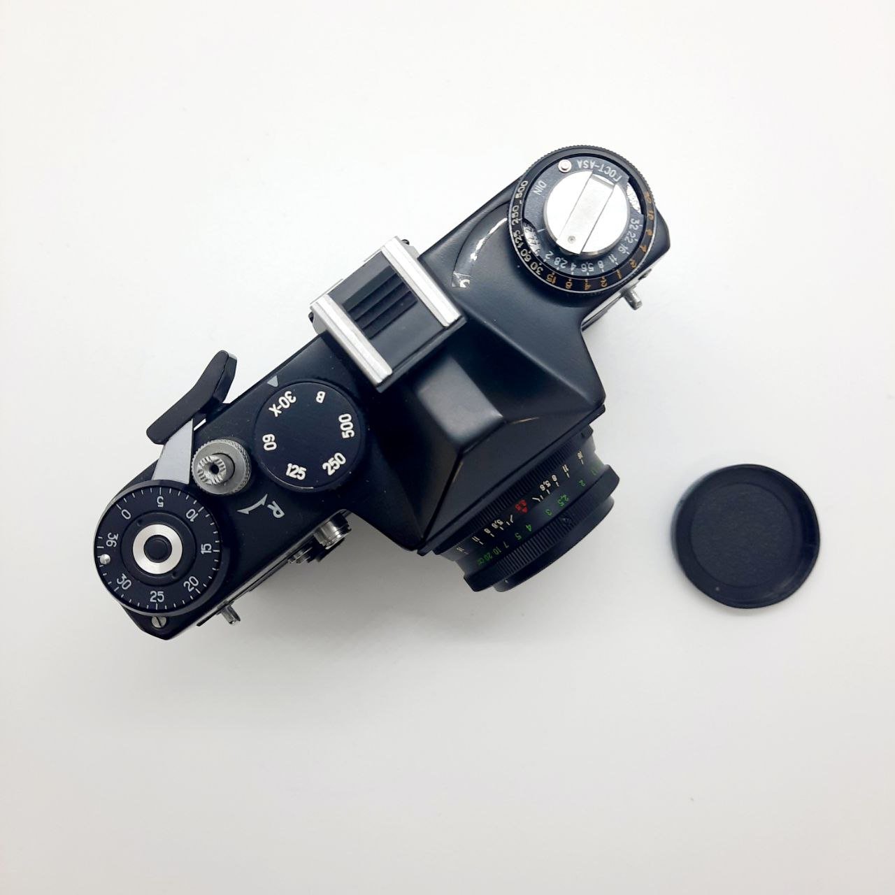 Фотоаппарат "Зенит-ЕТ" с объективом "Индустар 50-2" в оригинальном кофре, Белорусское оптико-механическое объединение (БелОМО)