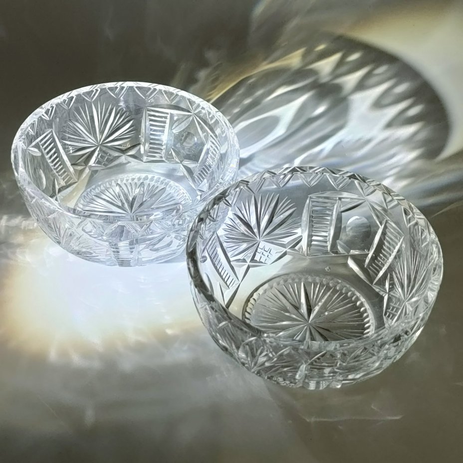 Пара миниатюрных вазочек (салатников)