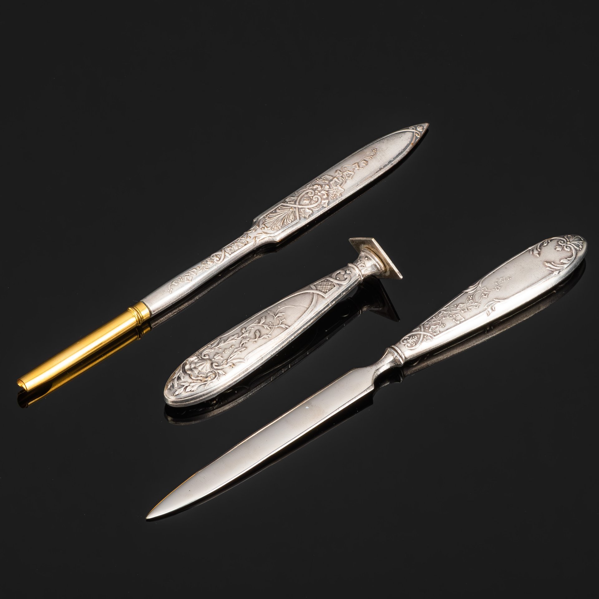 Набор письменный (нож, ручка и печать) в футляре