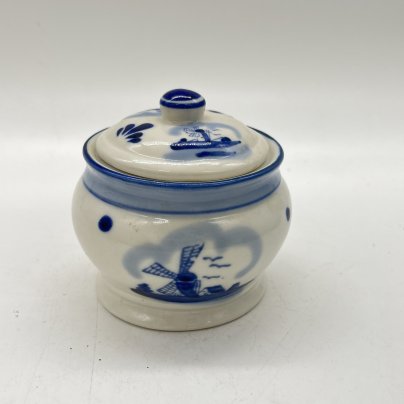 Сахарница небольшого размера с декором в виде ветряных мельниц, фарфор, роспись, Delfts Blauw, Нидерланды, 1980-2000 гг.