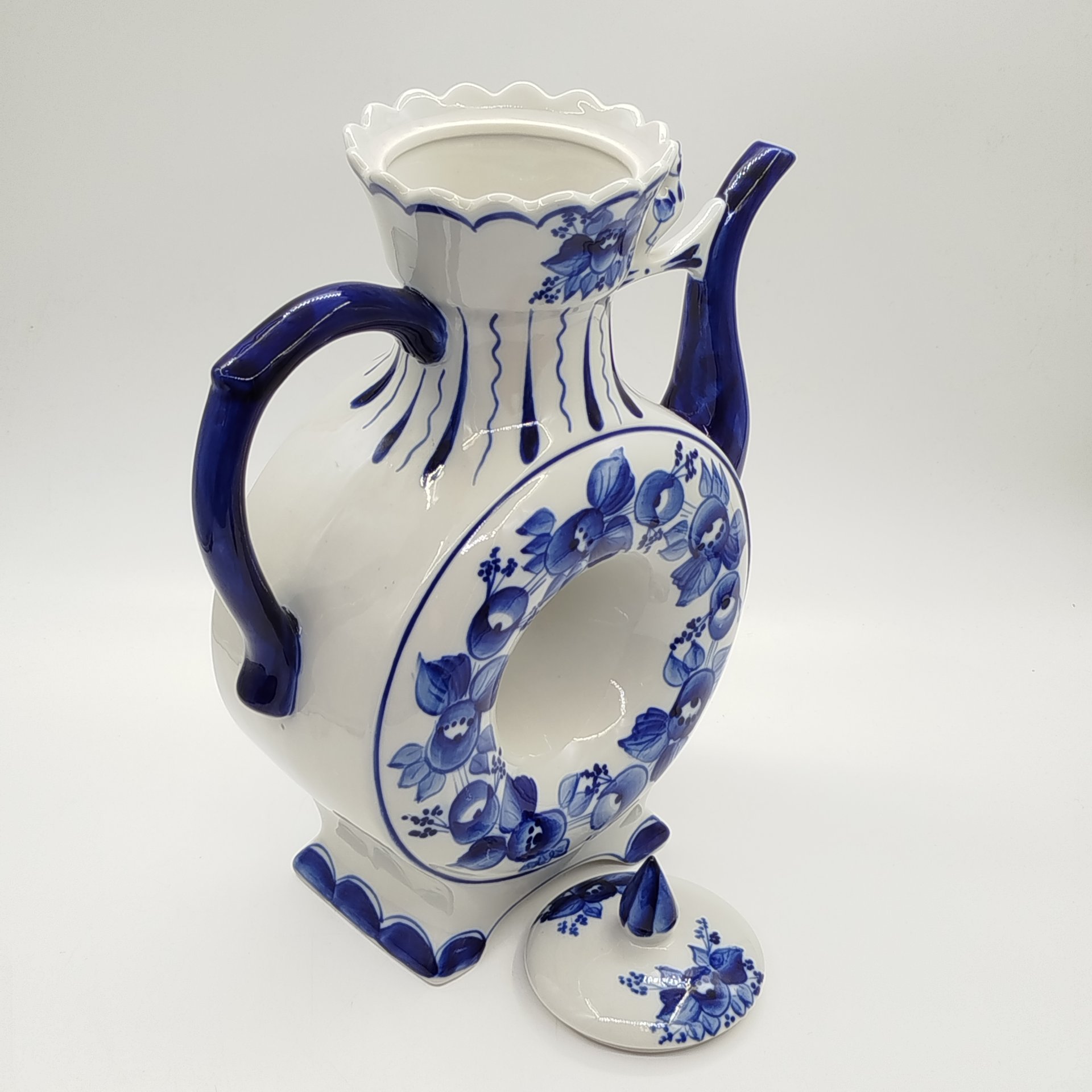 Кувшин (квасник) "Петух", автор Л.П. Азарова, Гжель