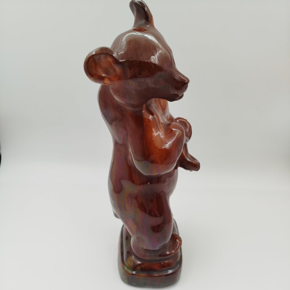 Статуэтка "Медвежонок бурый стоящий", скульптор Б.Я. Воробьев, Рябовский завод керамических изделий