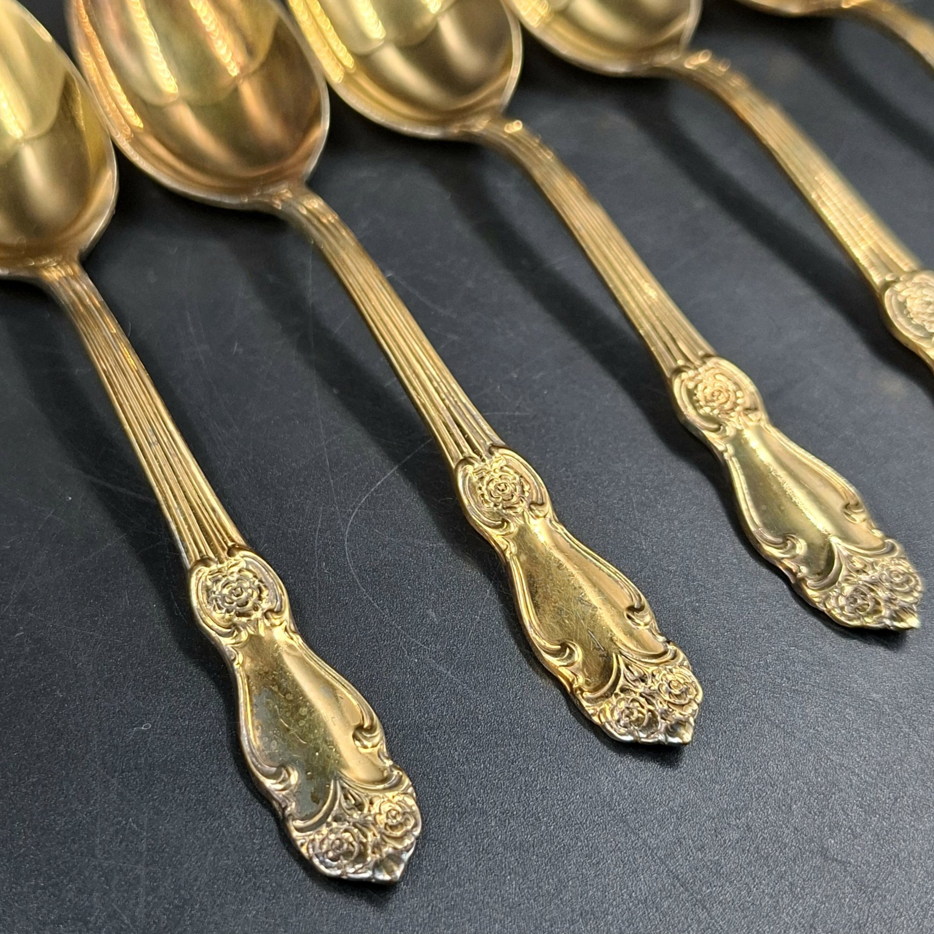 Набор из шести чайных ложек "Серебряная роза", мНЦ (медь-никель-цинк), золочение, Кольчугинский завод цветных металлов, СССР, 1970-1990 гг.