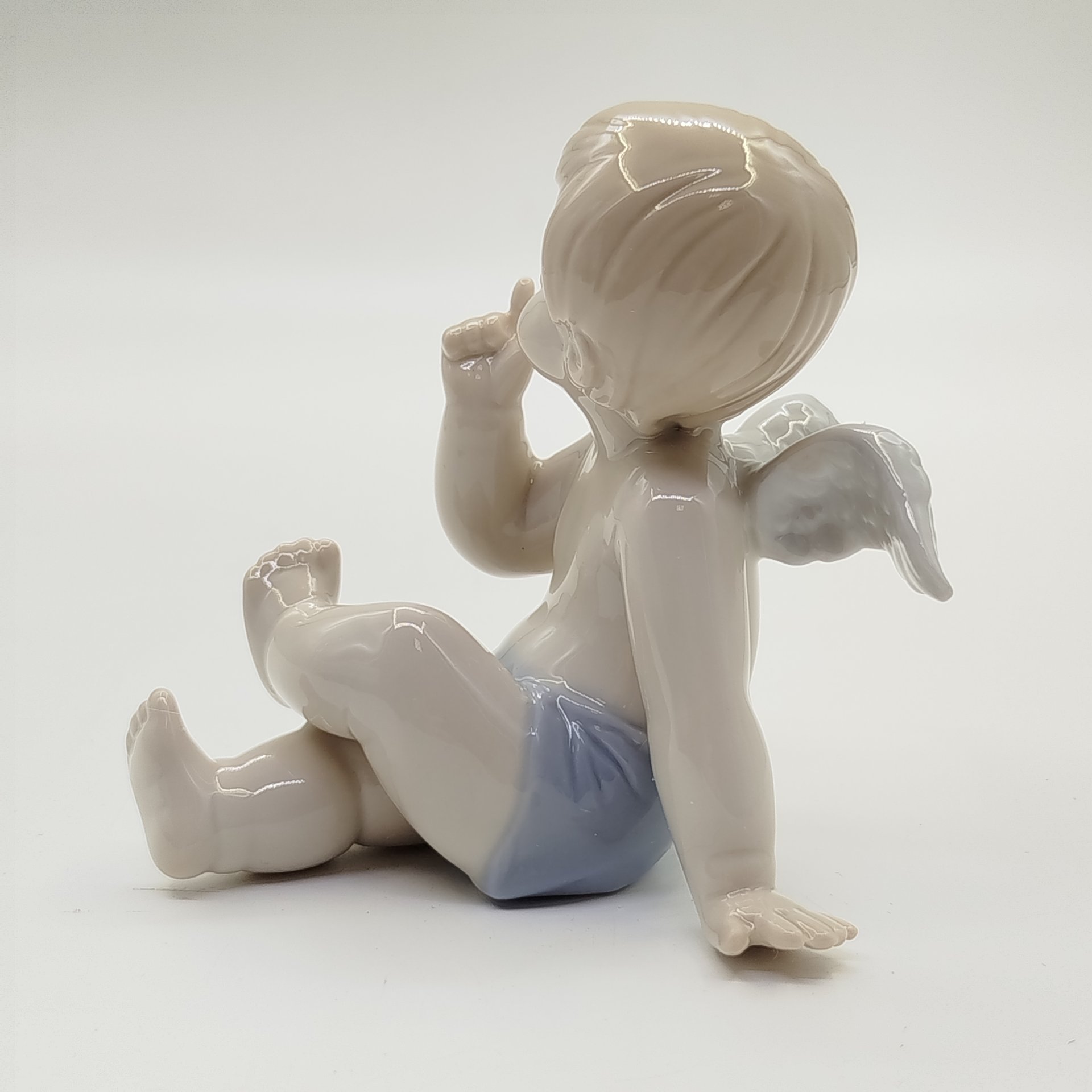 Статуэтка "Ангелочек"