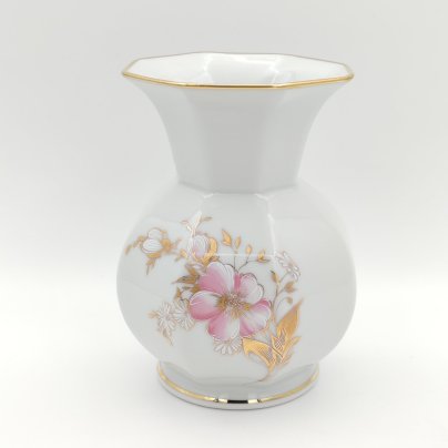 Миниатюрная ваза с гранями, украшенная розовым букетом, Gloria Fine Porcelain Bavaria, фарфор, деколь, золочение