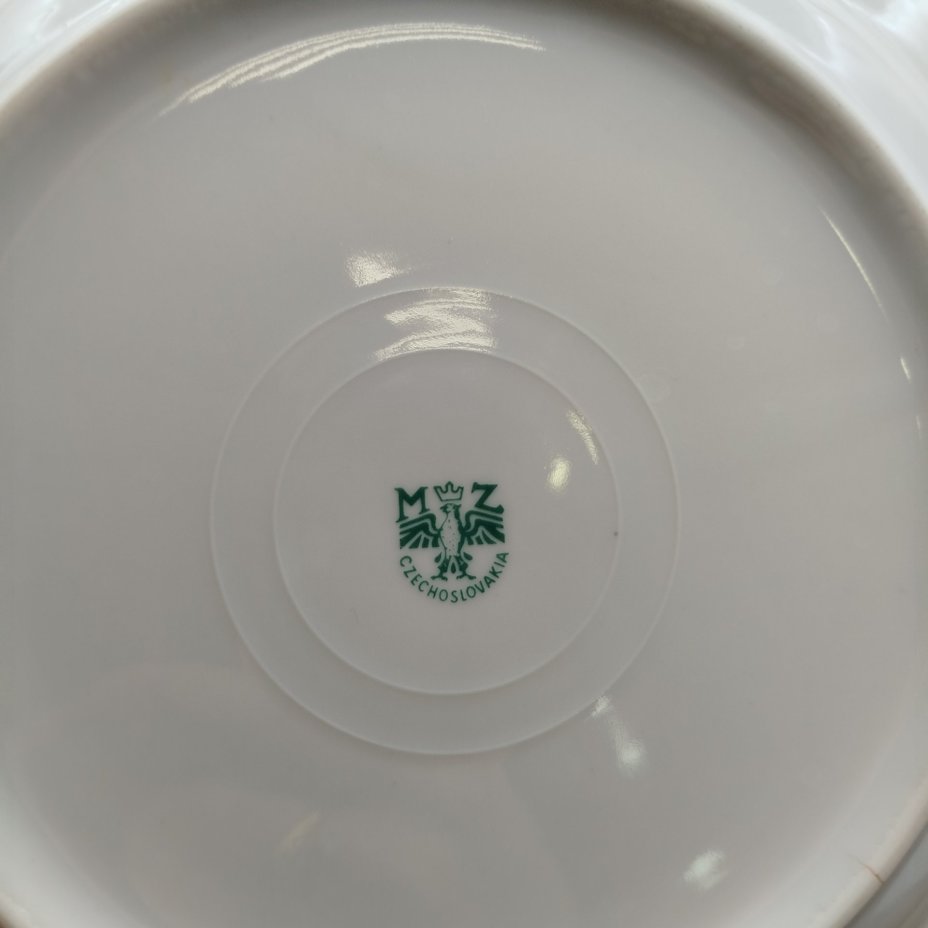 Набор из пяти обеденных тарелок с декором в виде роз, фарфор, деколь, золочение, Moritz Zdekauer (MZ), Чехословакия, 1960-1990 гг.