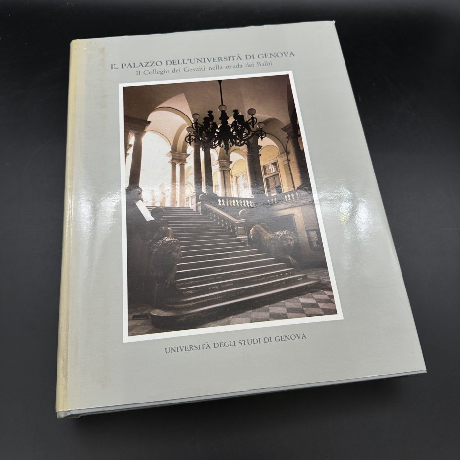 Книга "Il palazzo dell'universita di Genova" (на итальянском)