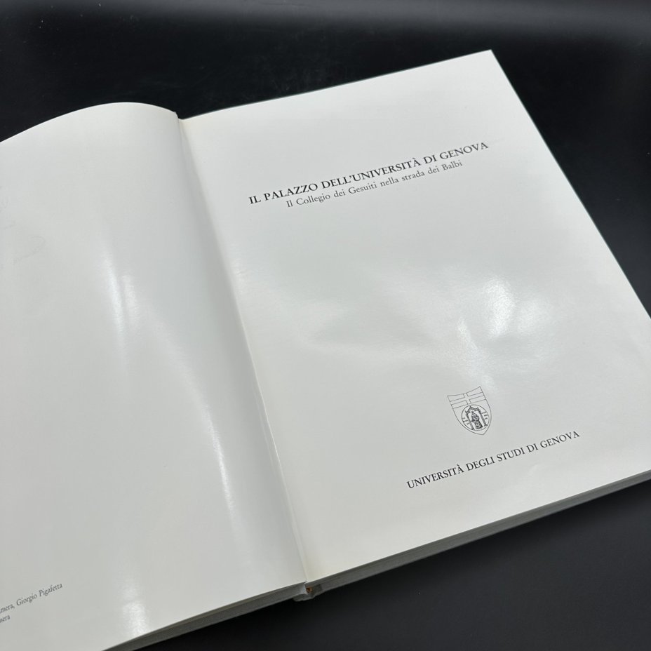 Книга "Il palazzo dell'universita di Genova" (на итальянском)