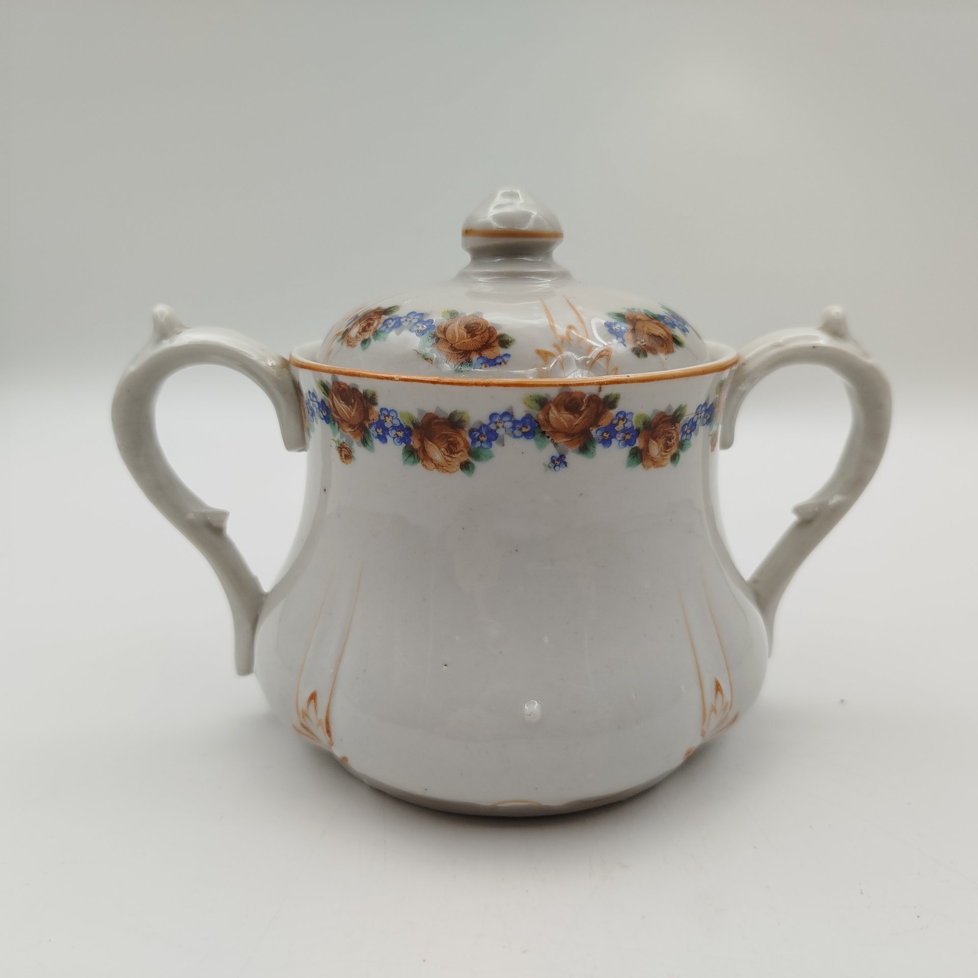 Сахарница с цветочным декором, фарфор, деколь, люстр, Полонский фарфоровый завод, Полонский фарфоровый завод