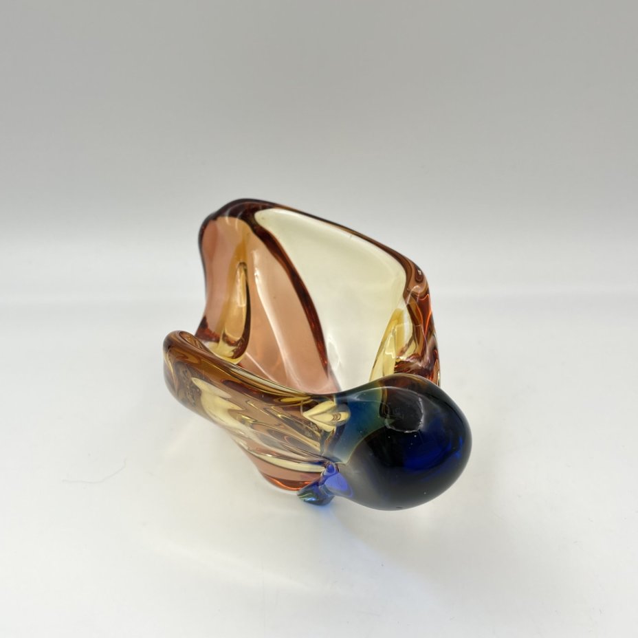 Вазочка (пепельница) из серии "Рапсодия", дизайнер Франтишек Земек (František Zemek), Mstisov Glassworks (Стекольный завод в Мстишов)