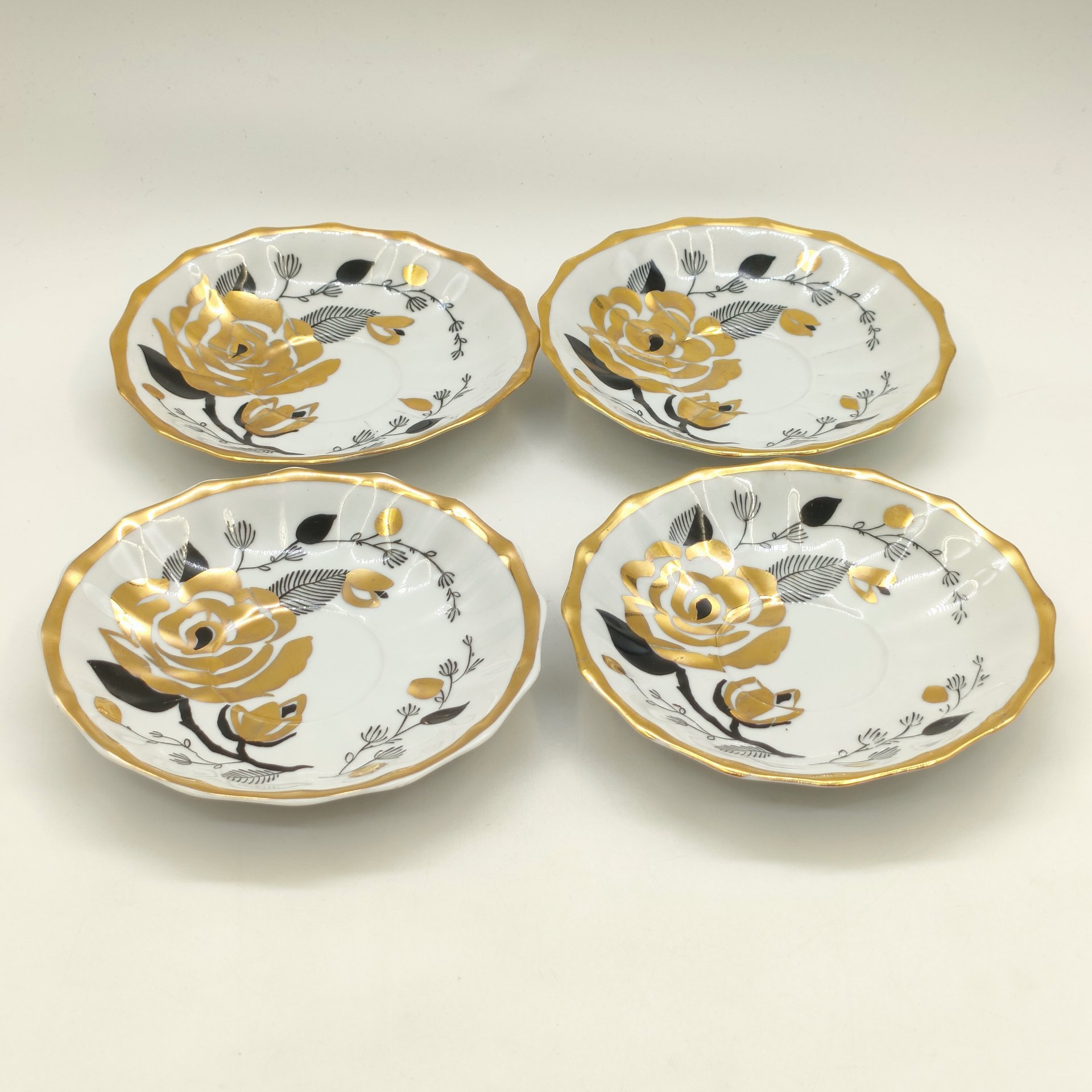 Набор из 4-х блюдец "Золотая роза", фарфор, деколь, золочение, Дмитровский фарфоровый завод (ДФЗ Вербилки), СССР, 1965-1991 гг.