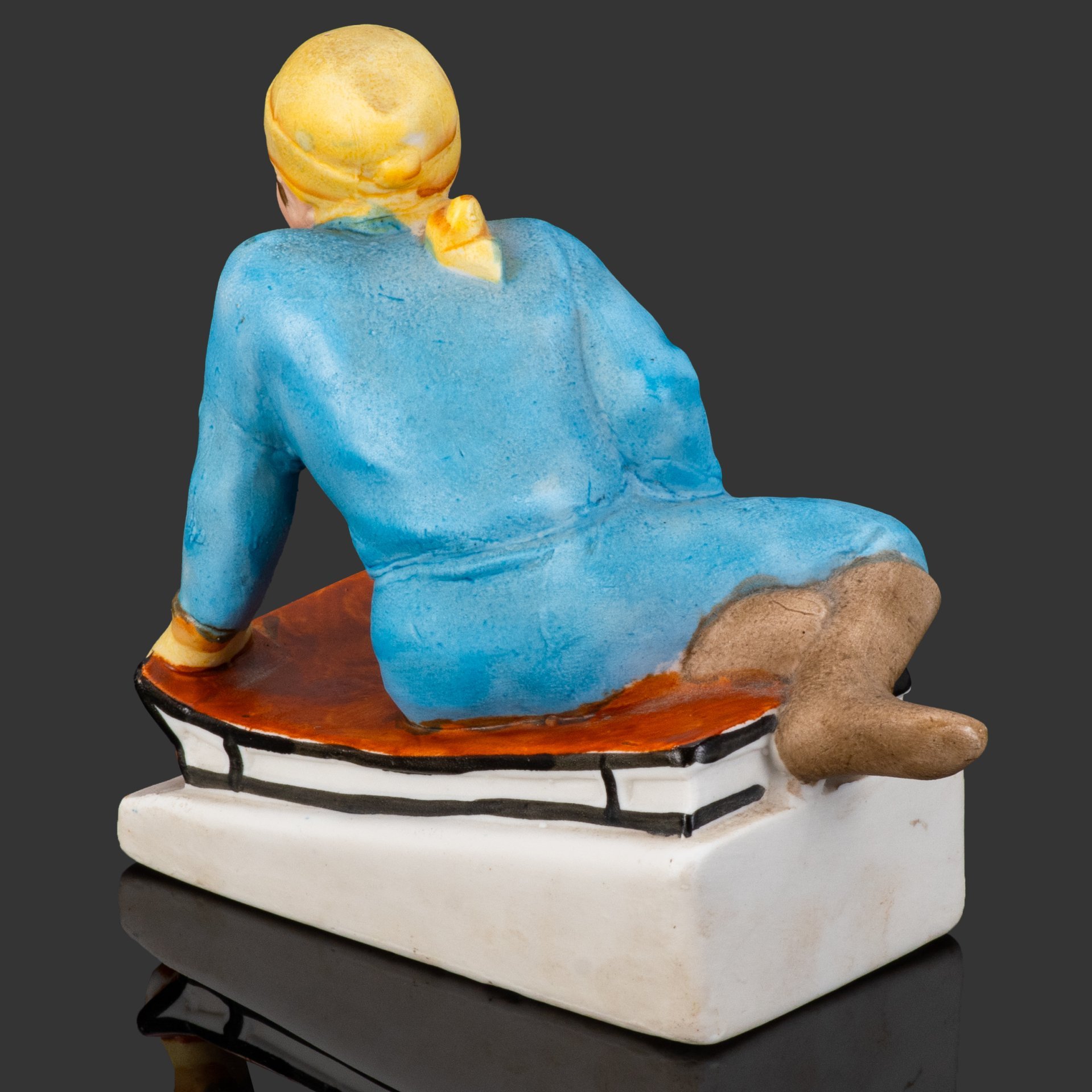 Статуэтка "Мальчик на санках", №85, бисквит, роспись, Городницкий фарфоровый завод, СССР, 1930-1940 гг.