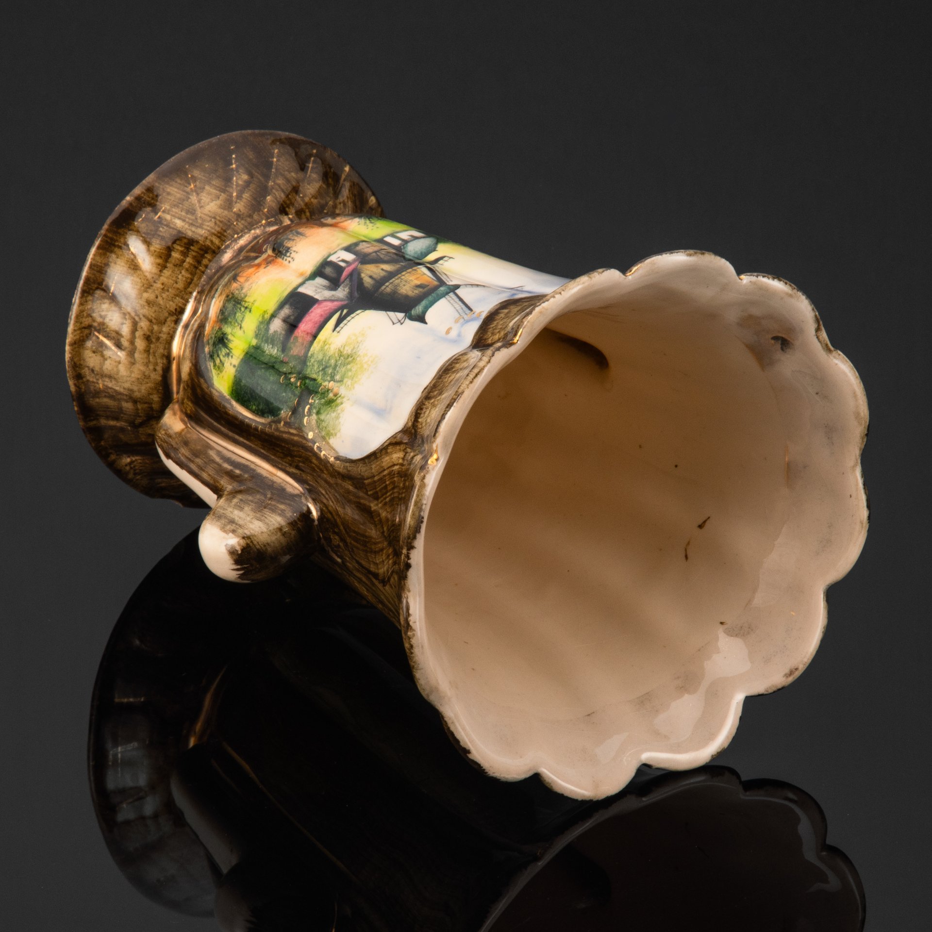 Ваза декоративная, украшенная изображением ветряной мельницы, H. Bequet Quaregnon, керамика, крытье, золочение, Бельгия, 1950-1970 гг.