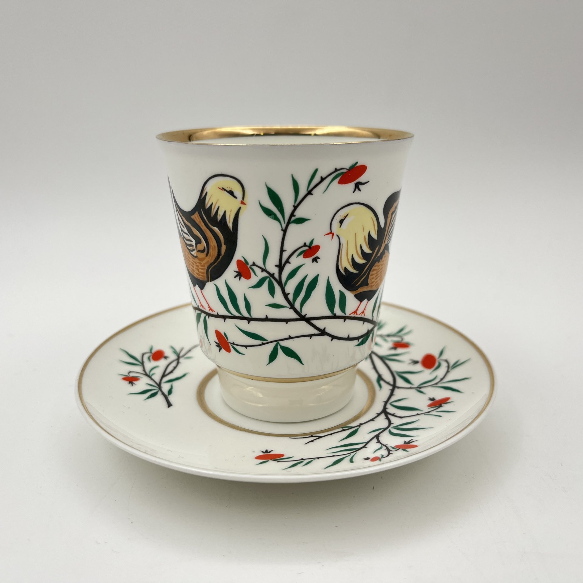 Пара кофейная "Птички", автор рисунка А.В. Щекатихина-Потоцкая, фарфор, деколь, золочение, Ленинградский фарфоровый завод (ЛФЗ), СССР, 1970-1986 гг.