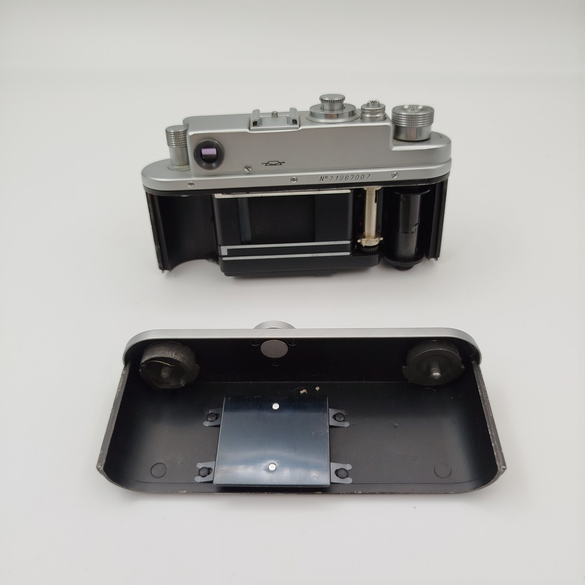 Фотоаппарат "Зоркий-4" с объективом "Индустар-50", металл, пластик, кожа, стекло, Красногорский механический завод (КМЗ), СССР, 1956-1973 гг.