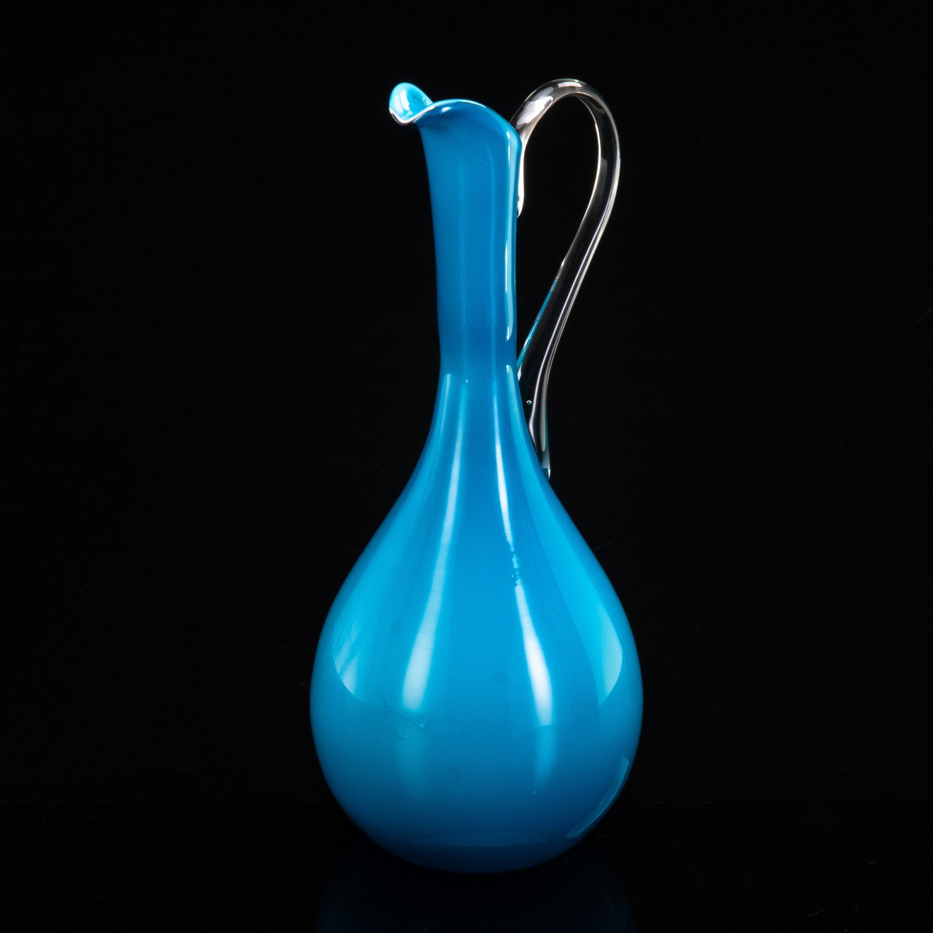 Кувшин голубого оттенка, Empoli Art Glass Opaline, цветное стекло, гутная техника, Италия, 1950-1970 гг.
