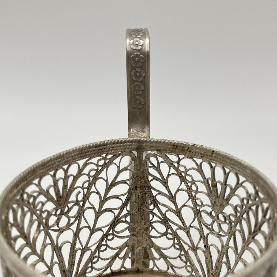 Подстаканник ажурный с растительным декором