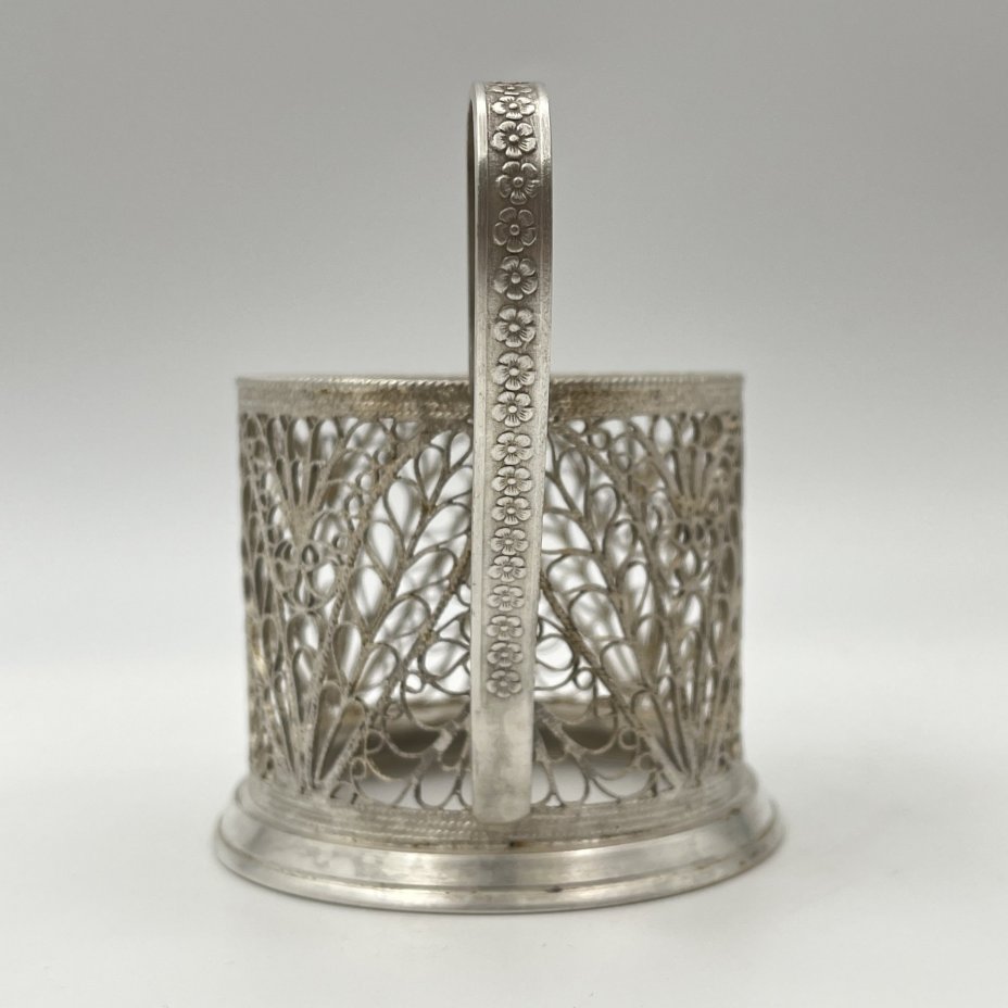 Подстаканник ажурный с растительным декором