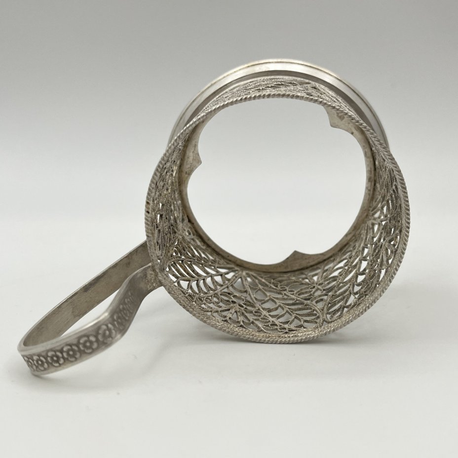 Подстаканник ажурный с растительным декором