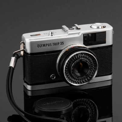 ) Фотоаппарат "Olympus Trip 35"