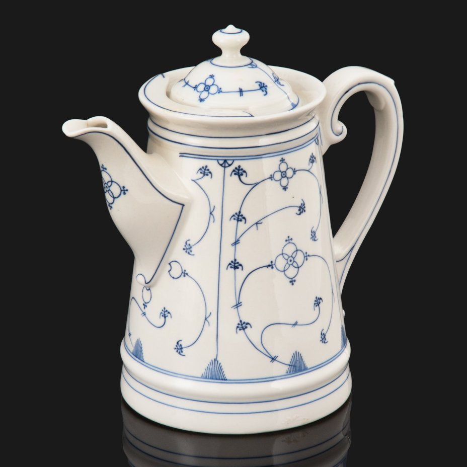 Кофейник (чайник с высоким носиком", украшенный декором "Луковый узор" ("Гранатовый узор"), Delfts Blauw