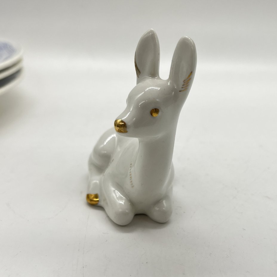 Статуэтка "Косуля", фарфор, золочение, Рижский фарфорово-фаянсовый завод, СССР, 1980-1990 гг.