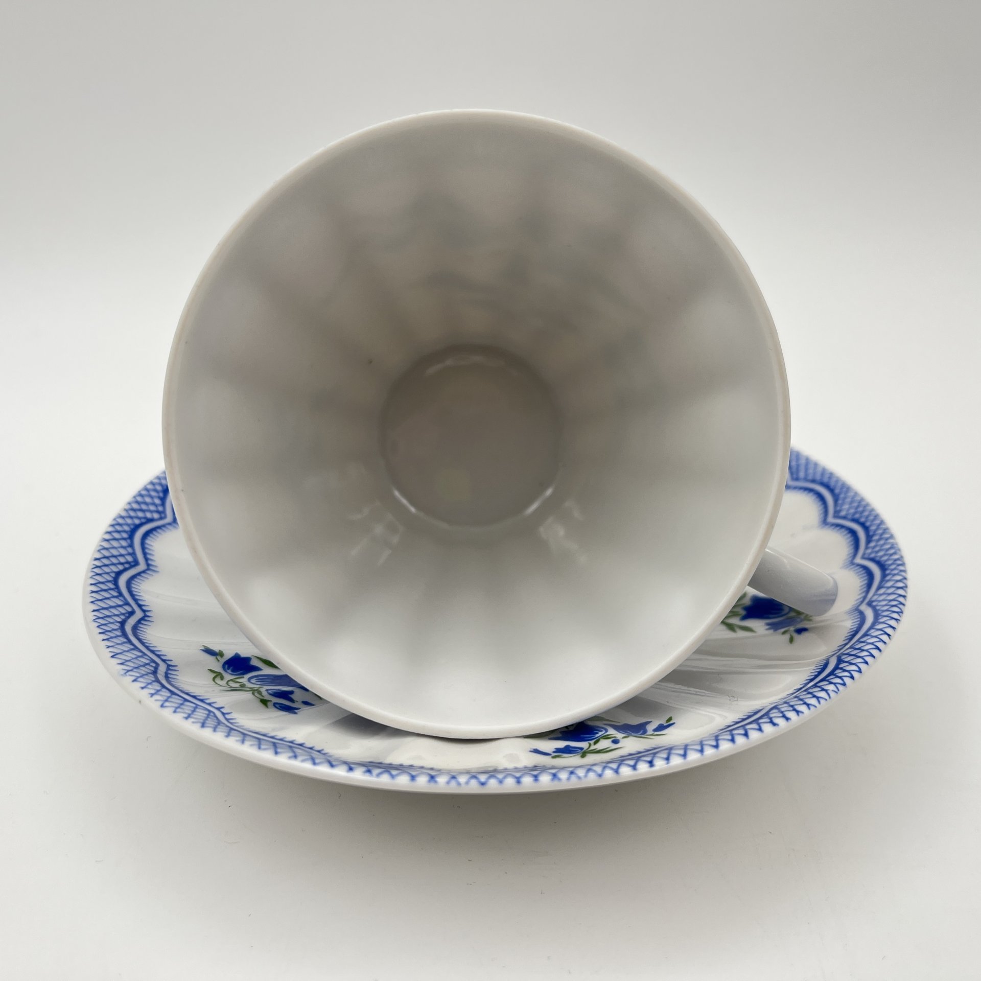 Пара чайная "Колокольчики", форма "Лучистая", фарфор, деколь, Ленинградский фарфоровый завод (ЛФЗ), СССР, 1970-1991 гг.