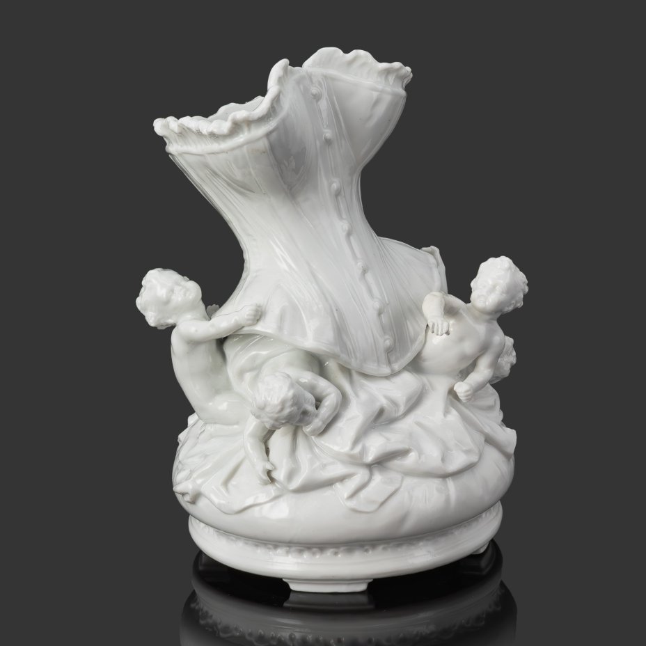 Ваза декоративная "Путти с корсетом", фарфор, Meissen (Мейсенский фарфор), Германия, 1840-1880 гг.