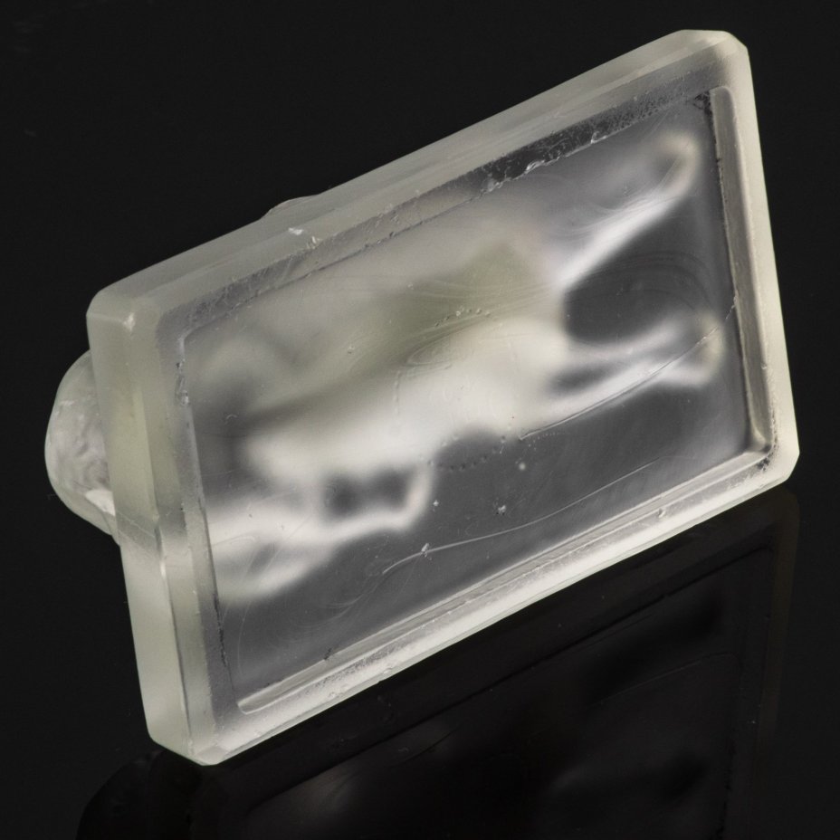 Статуэтка (пресс-папье) "Лежащая собака", патентное клеймо "Отъ М.Ф. 1905 на 10 лѣтъ"